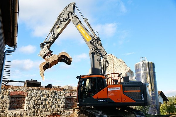 Unlocking the power of dynamic replacement in modern systems