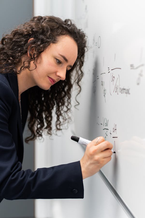 Unlock your a-level maths potential with expert online tuition